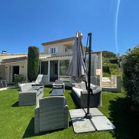 Avec Piscine Sur Le Golf 别墅 *