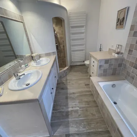 Avec Piscine Sur Le Golf 别墅 *