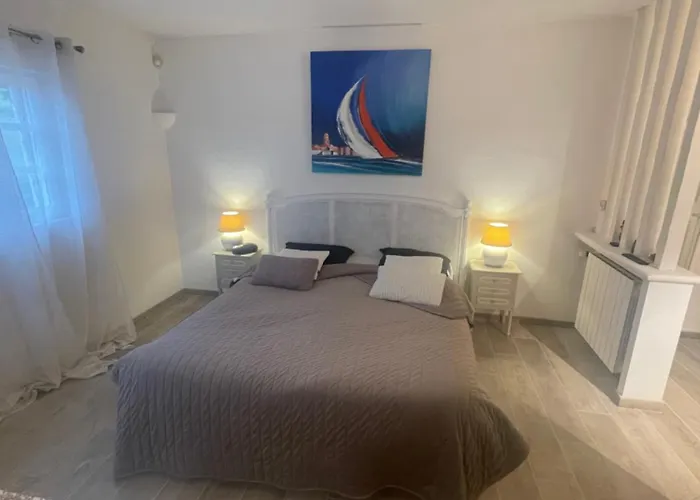Vila Avec Piscine Sur Le Golf Sainte-Maxime